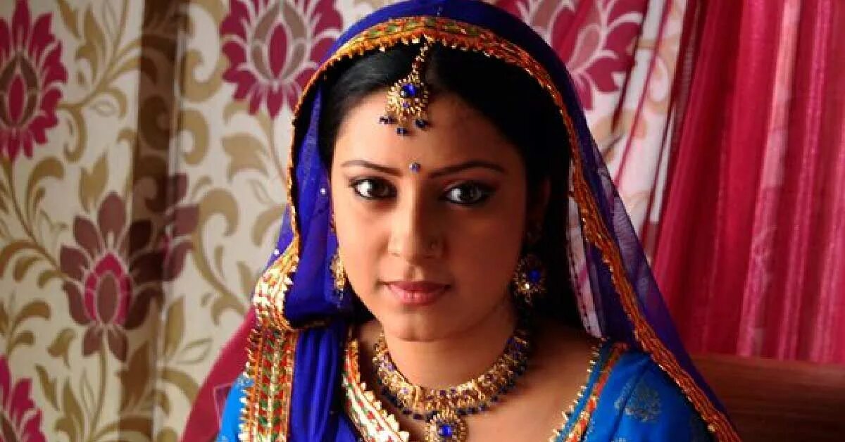 Индийский сериал сериал ананди. Невестка / balika vadhu. Келін. Пратюша банерджи женская доля. Келін.