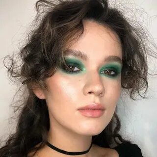 Какой макияж для зеленых