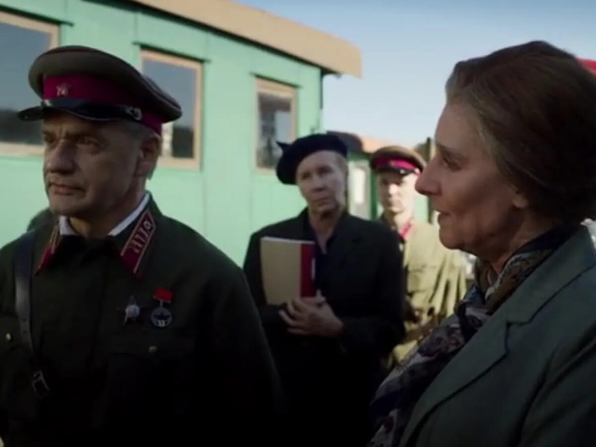 Репнин и раневская. Фаина раневская муля. Фото раневской в фильме подкидыш. Репнин и раневская. Фаина раневская в фильме подкидыш фото.