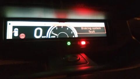 Braking system fault. Peugeot 308 braking system faulty. braking system fault рено сценик 3. braking system fault рено сценик 3 дизель 1.6. ошибка chassis system faulty porsche panamera.