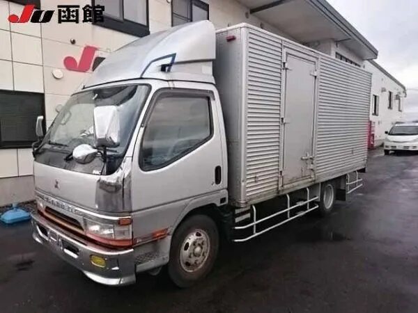 Mitsubishi Canter 1998. Митсубиси Кантер 3т. Mitsubishi Canter fe111. Кантер Митсубиси рефрижератор 3 тонны. Куплю кантер владивосток