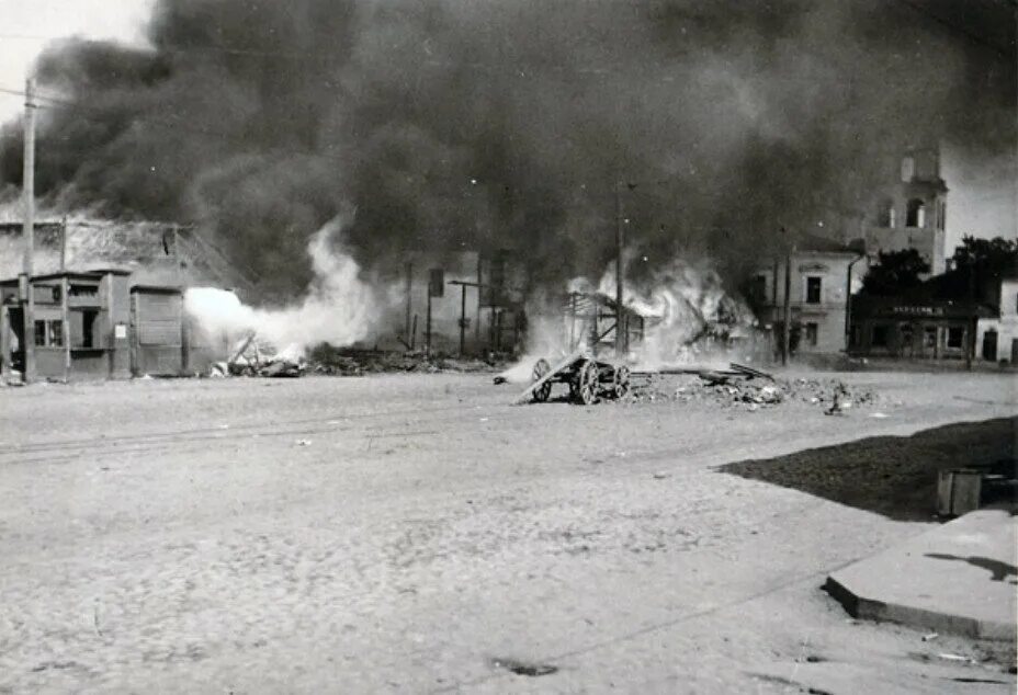 Захват пскова. Псков в годы оккупации 1941 1944. Немцы в Пскове 1941. Захват Пскова 1941. Псков 1945 год.