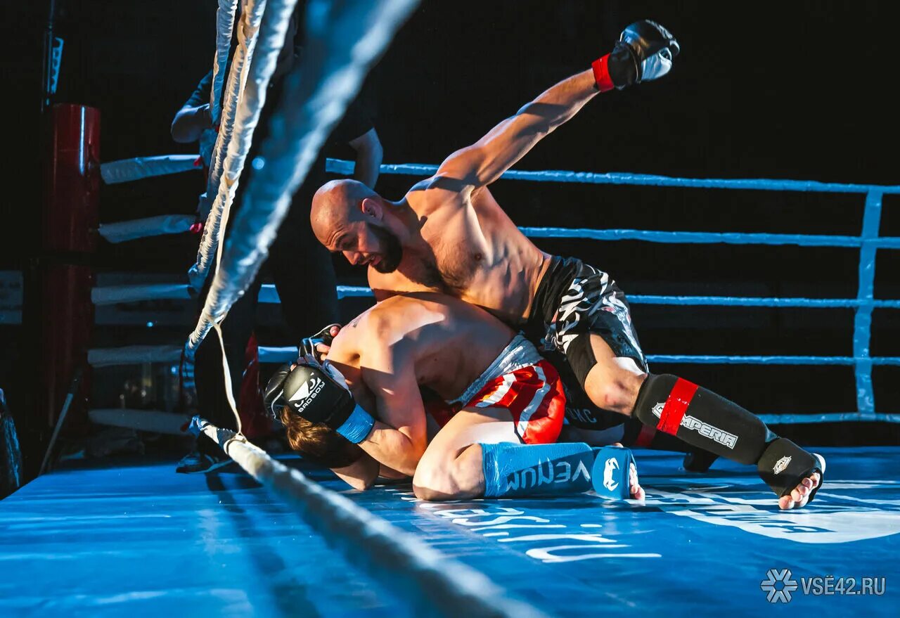 саньда (саньшоу) спортивное. рукопашный бой чемпионат мира. грепплинг броски. боевые искусства чемпионат. кубок черноземья орел 2021 рукопашный бой.