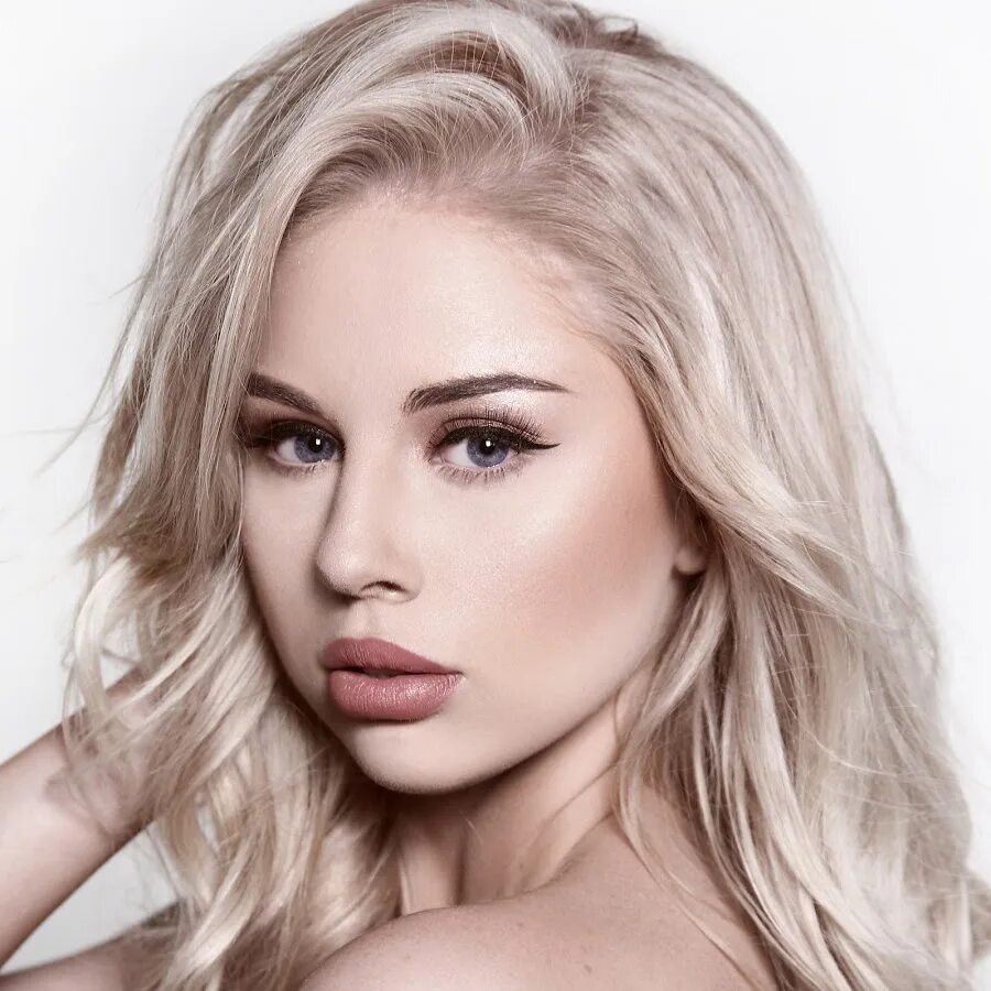 Cassandra redis. Cassandra redis