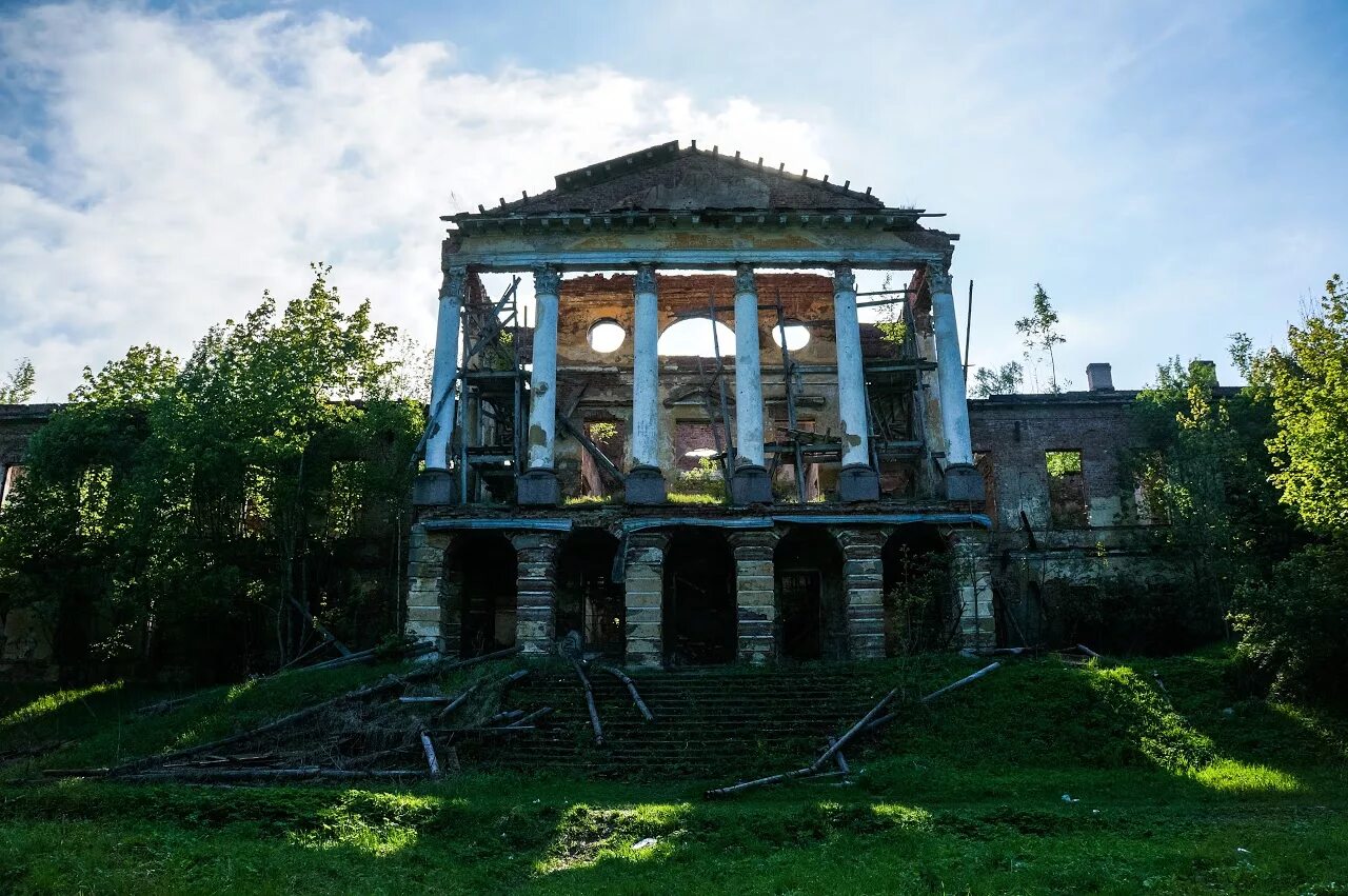 дворец ропша ленинградская область. дворец лен обл. гостилицы усадьба и дворец разумовских. город ломоносов ленинградской области дворец. ломоносов дворец.