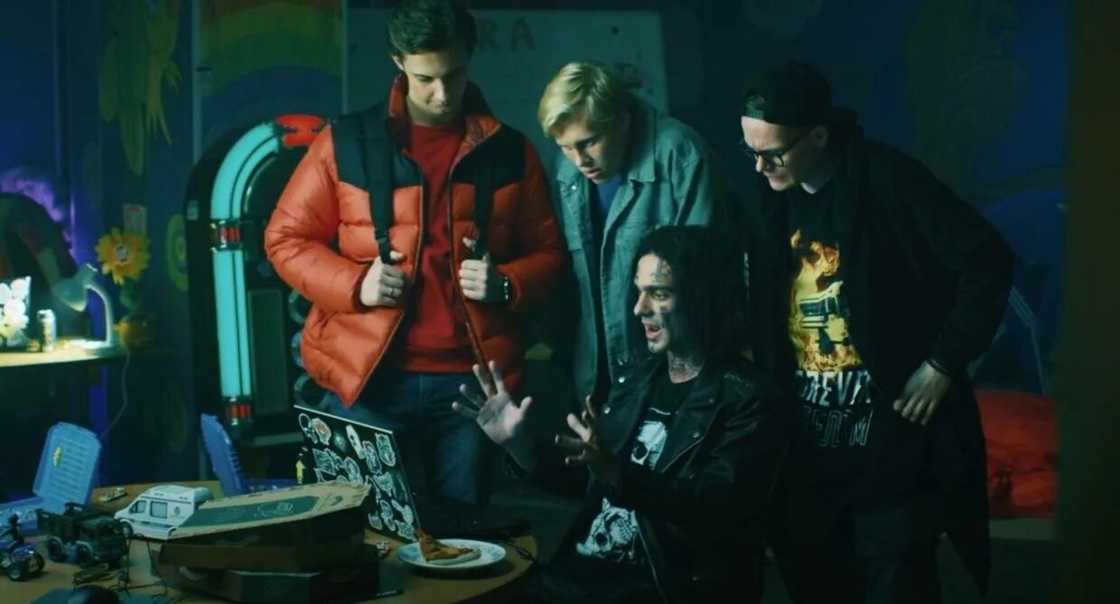 Кинофильмы 16. Кинофильмы 16. 16 кварталов 2006 постер. Кинофильмы 16. Кинофильмы 16.