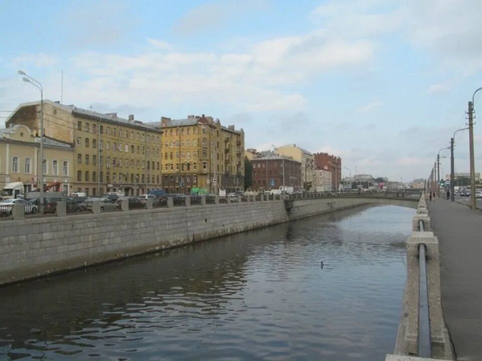 Обводной канал москва. Обводной канал Санкт-Петербург. Набережная Обводного канала Санкт-Петербург. Обводный канал Москва.