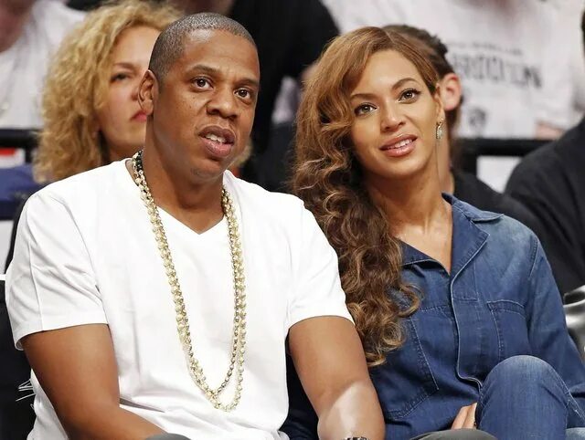 Скандал с бейонсе и джей зи 2025 Jay Z and Beyoncé posed in an elevator 3 years after the infamous Solange incide