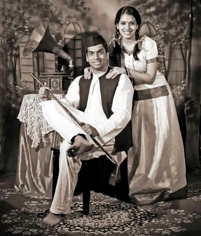 Малыши 19 века. Семейные снимки в ретро стиле. Семейный винтаж. Семейные снимки в ретро стиле. Семейный портрет в ретро стиле.