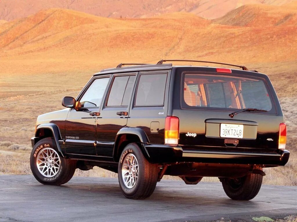 Внедорожники 2000 года. Jeep Cherokee 2 XJ. Jeep Cherokee (XJ) '1984–2001. Jeep Cherokee 1997-2001. Jeep Cherokee XJ 1997.