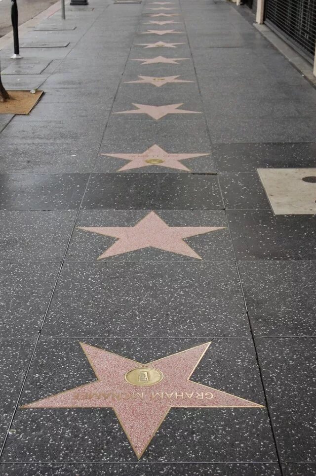 Алее славы. Голливудская «аллея славы» лос-анджелес. Лос анджелес голливуд аллея славы. Алее славы. Лос анджелес голливуд аллея славы.