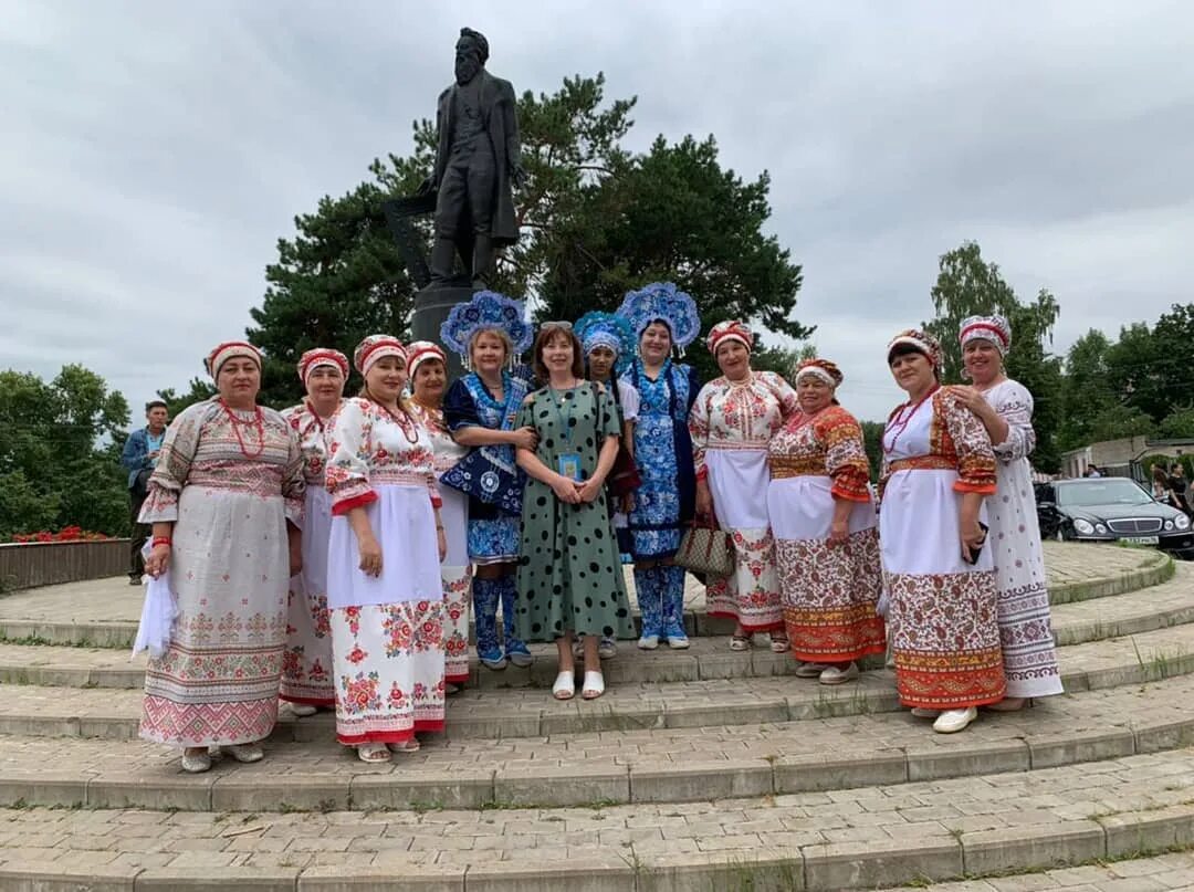Житель елабуги. Поздравили единственного однокрупника. Житель елабуги. Елабуга жители. Житель елабуги.