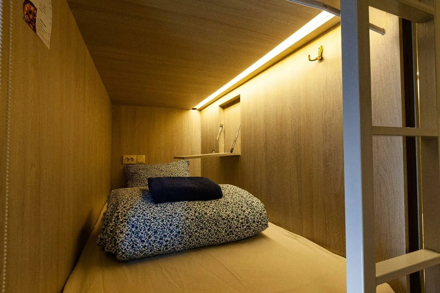 47 небо хостел москва сити. Капсульный хостел рус китай город. Отель 47 небо москва. Капсульный хостел 47 небо москва. 5 небо хостел москва.