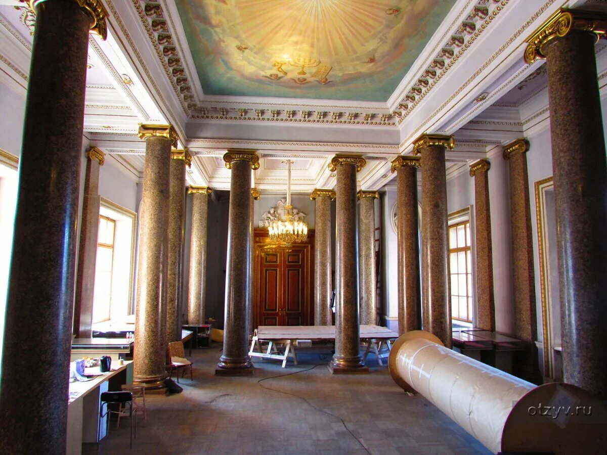 Mikhailovsky Castle - St Petersburg - Guide For You Tours