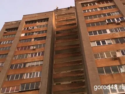 Женщина 16 этаж