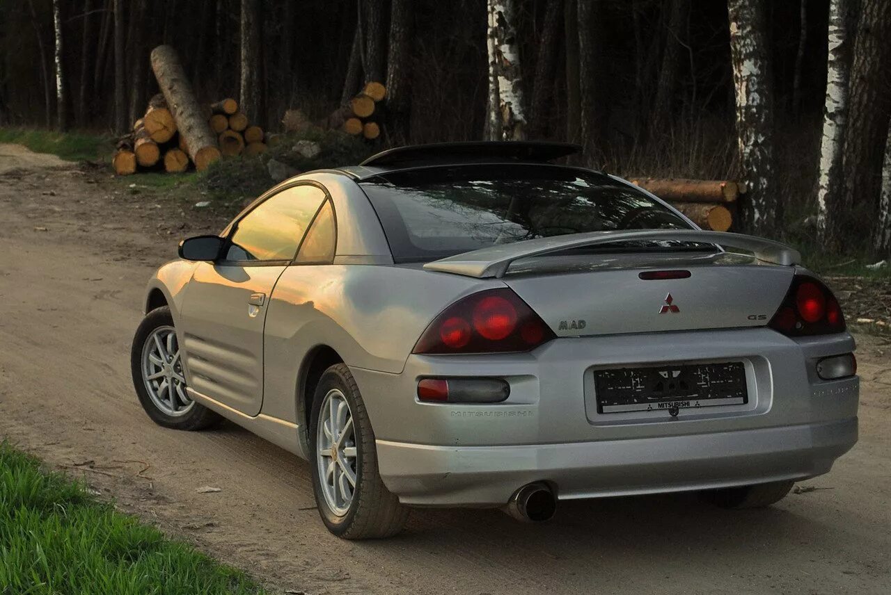 Мицубиси эклипс цена. Mitsubishi Eclipse 3g. Mitsubishi Eclipse 2 поколение. Mitsubishi Eclipse 4 поколение. Митсубиси Эклипс 2001.