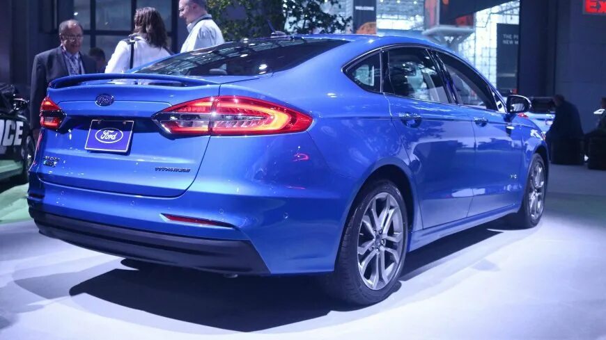 Ford mondeo mk5. Ford mondeo 2017. Ford fusion 2017. Ford mondeo 5. Форд фокус 2017 характеристики.