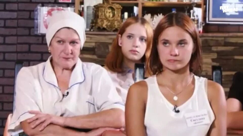 Кафе хлеб соль ярославля. Ивлев в выборге на ножах. Нож лого. Ресторан хлеб соль на ножах. На ножах ярославль хлеб.