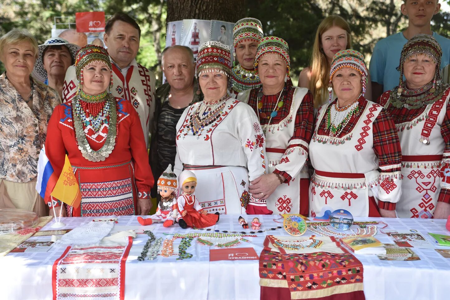 Уникальный народ. Народы Крыма. Крымские традиции. Традиции народов Крыма. Крым многонациональный.