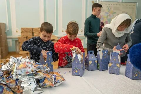 Новогодние подарки многодетным семьям