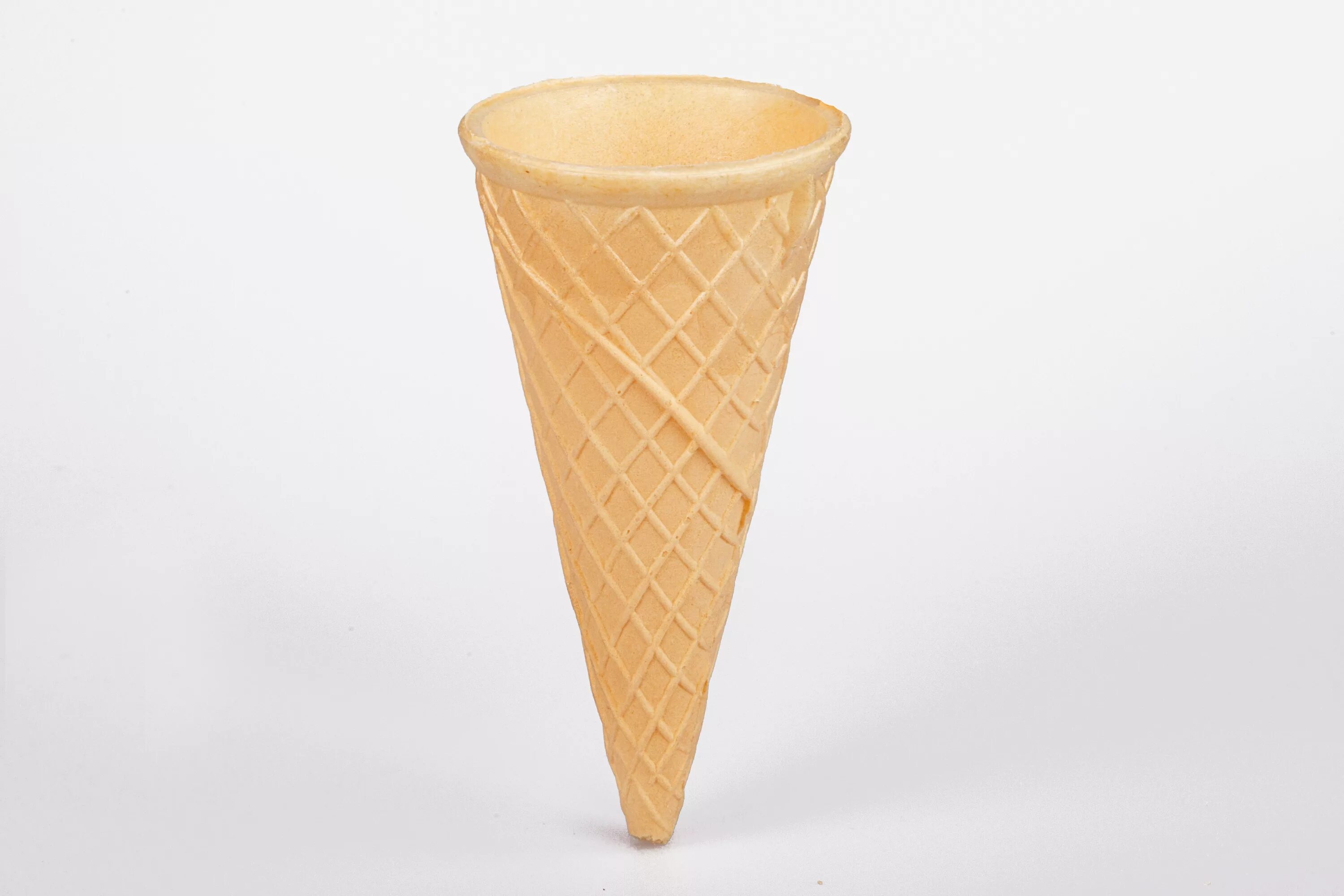 бумажные стаканчики для мороженого. вафельный стаканчик для мороженого. картонные стаканчики для мороженого. вафельный стакан для мороженого. креманка для мороженого одноразовая.