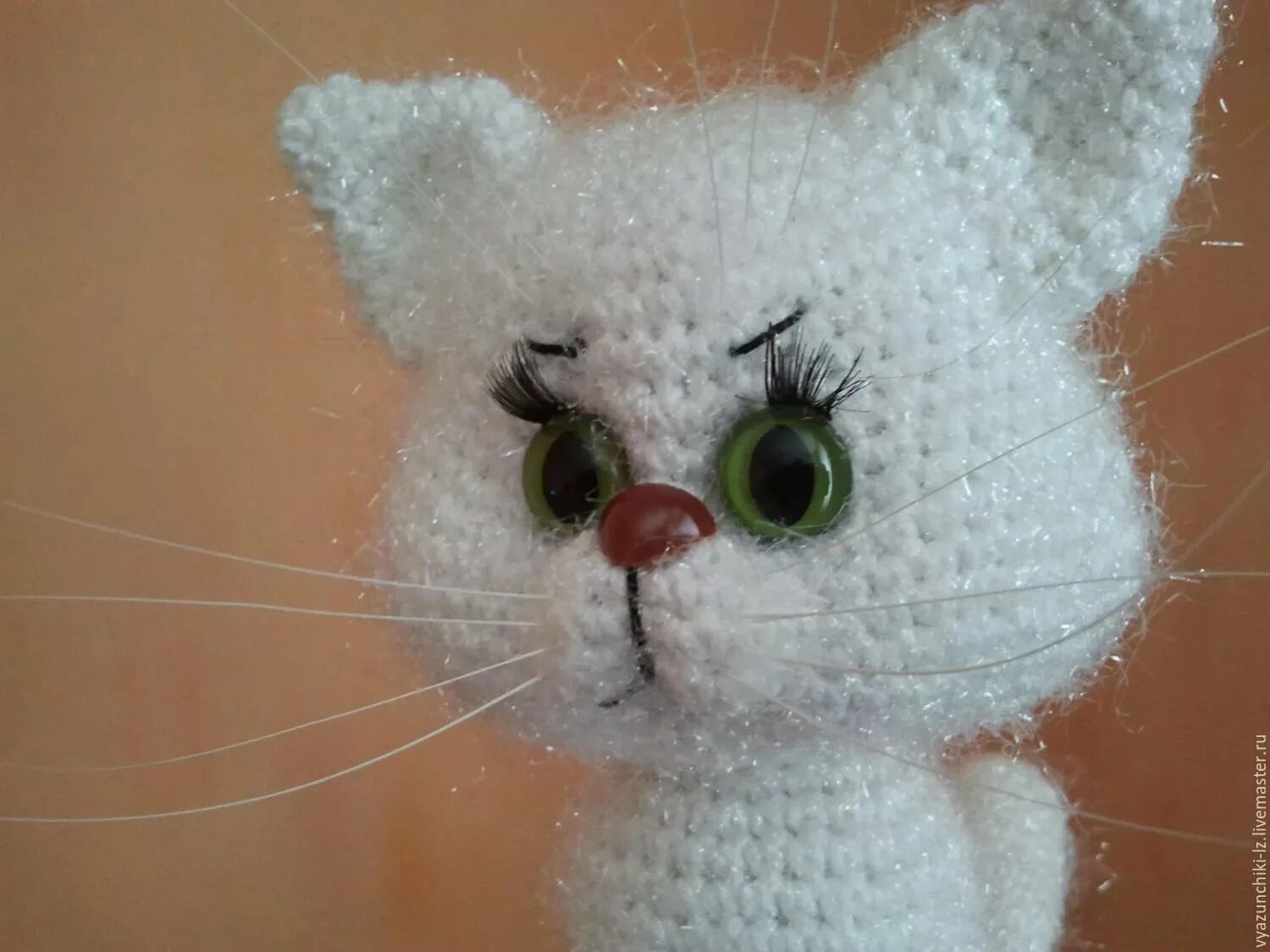 связанные игрушки. кот аминеко. вязаная игрушка кот. мк крючком котиков. кот мурзик крючком.