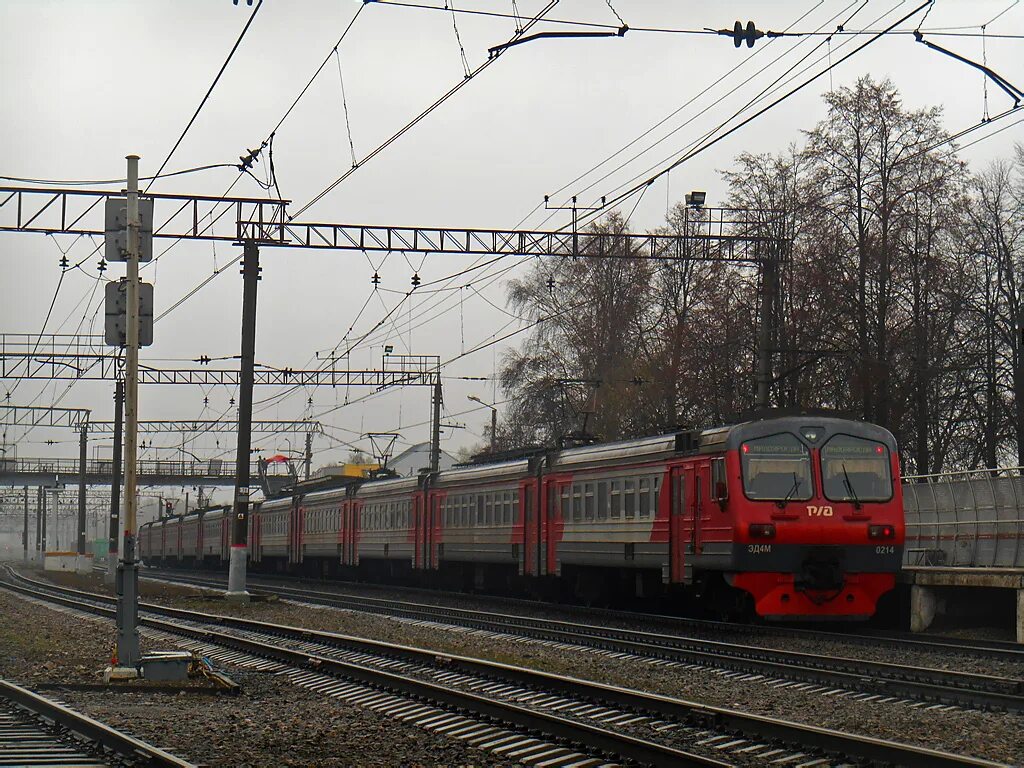 Эд4м 0214. Эд4-0001 Обнинское. Фото с электрички Обнинск. Поезд 214м. Электричка калуга обнинское