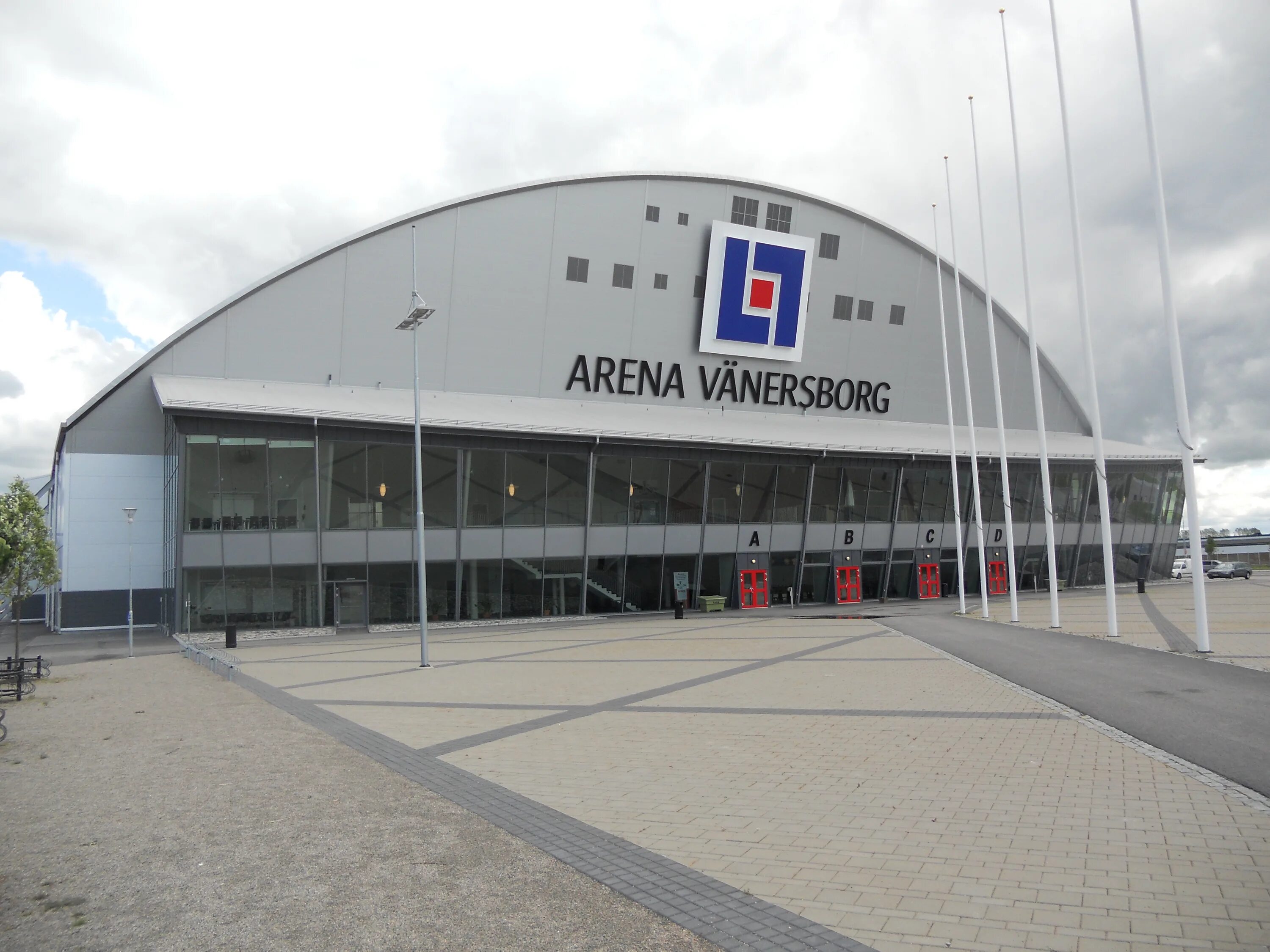 Файл arena. Арена Венерсборг. Хоккейная Арена Швеция. Ледовая Арена Vanersborg Швеция. Арены для БЕНДИ В Швеции.