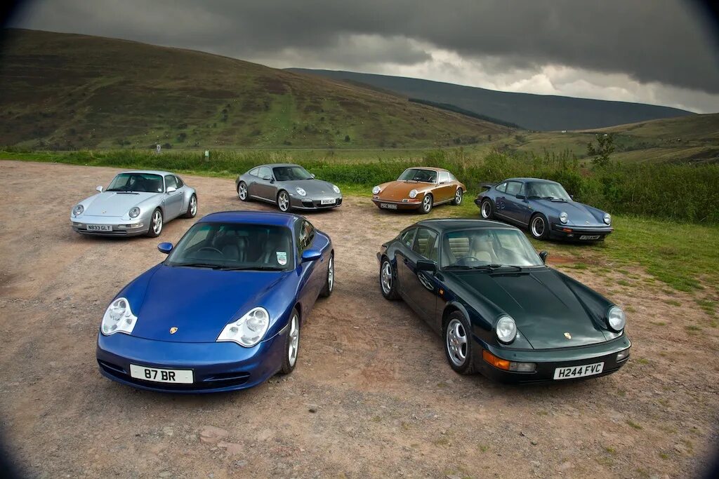 Porsche 911 all generations. Поколения 911. Porsche 911 эволюция. Все поколения порше. Порше 911 кузова.