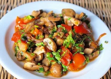Овощное рагу с картофелем и грибами