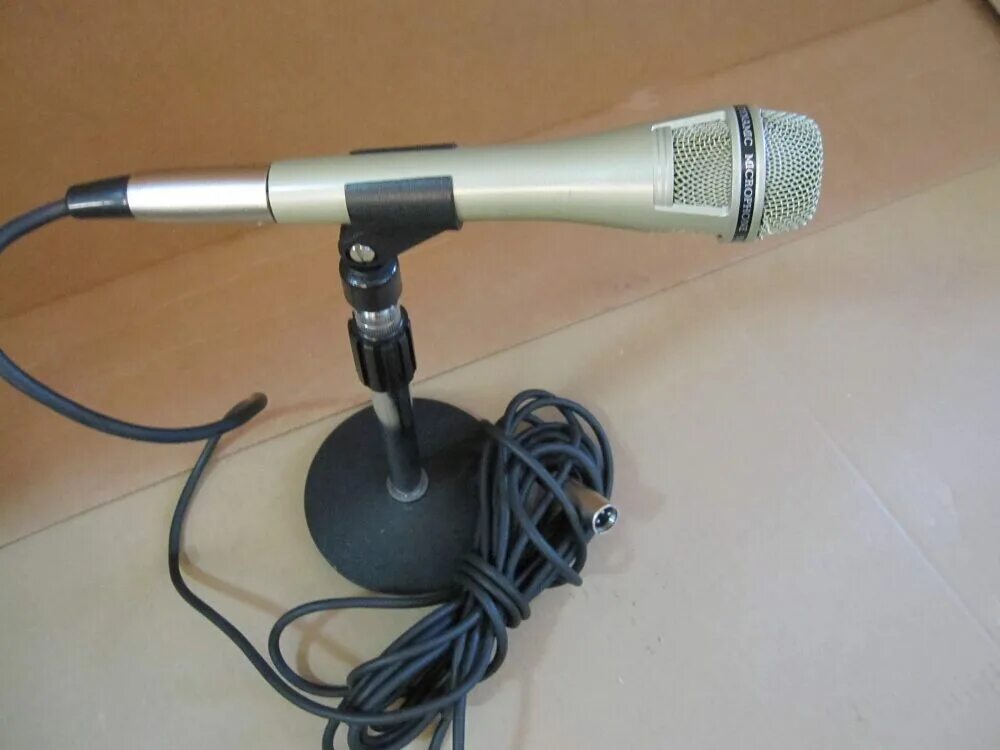 Микрофоны 500. Микрофон kmc 500. dynamic microphone imp 500 ohm. kn-030 микрофон. микрофон за 500 рублей.