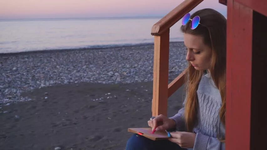 Melisa l m alone. Melisa l m alone