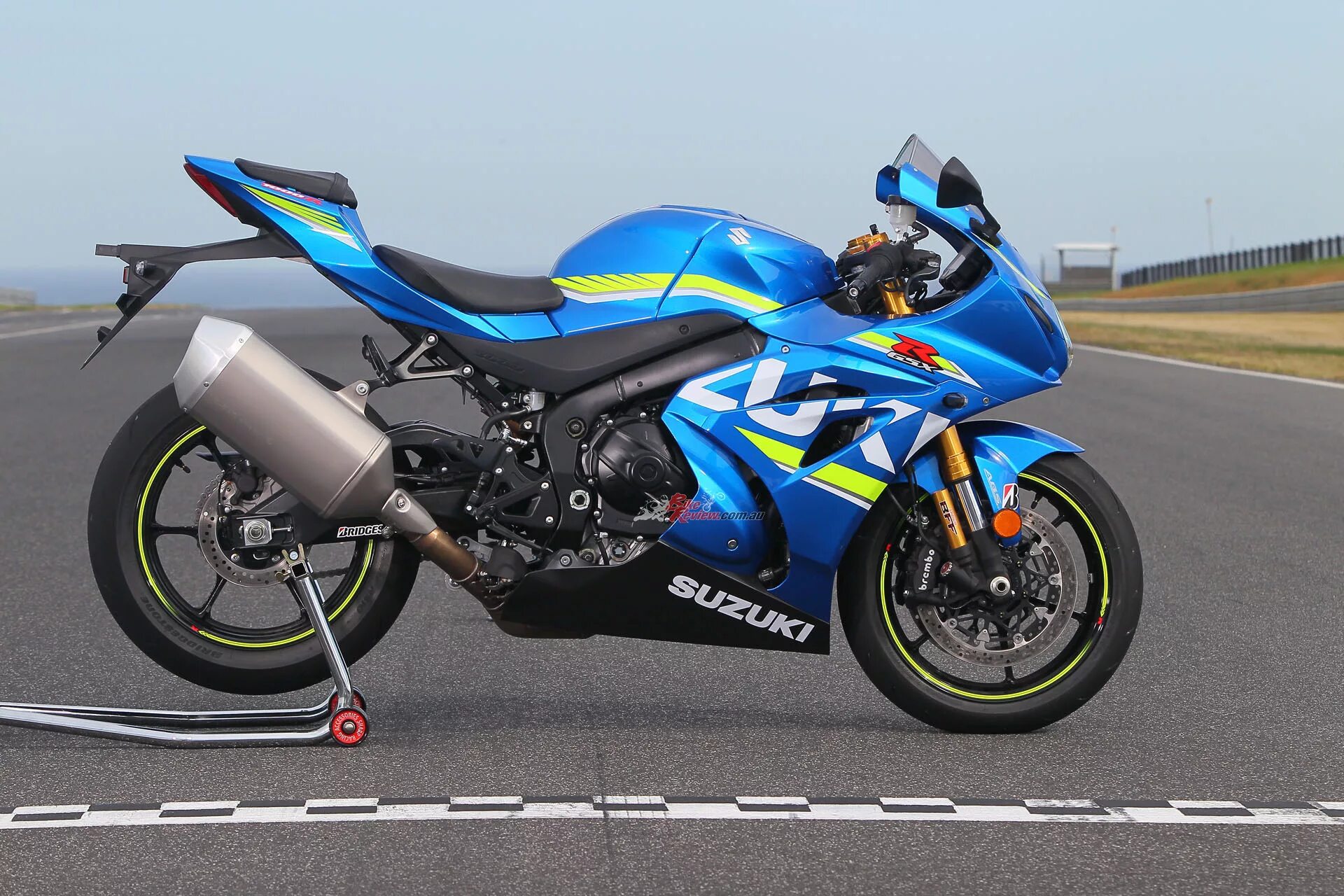 Gsx r купить. Suzuki GSX 1000. Suzuki GSX 1000rr. Suzuki GSX-R 1000 2021. Suzuki GSX r1000 2022.