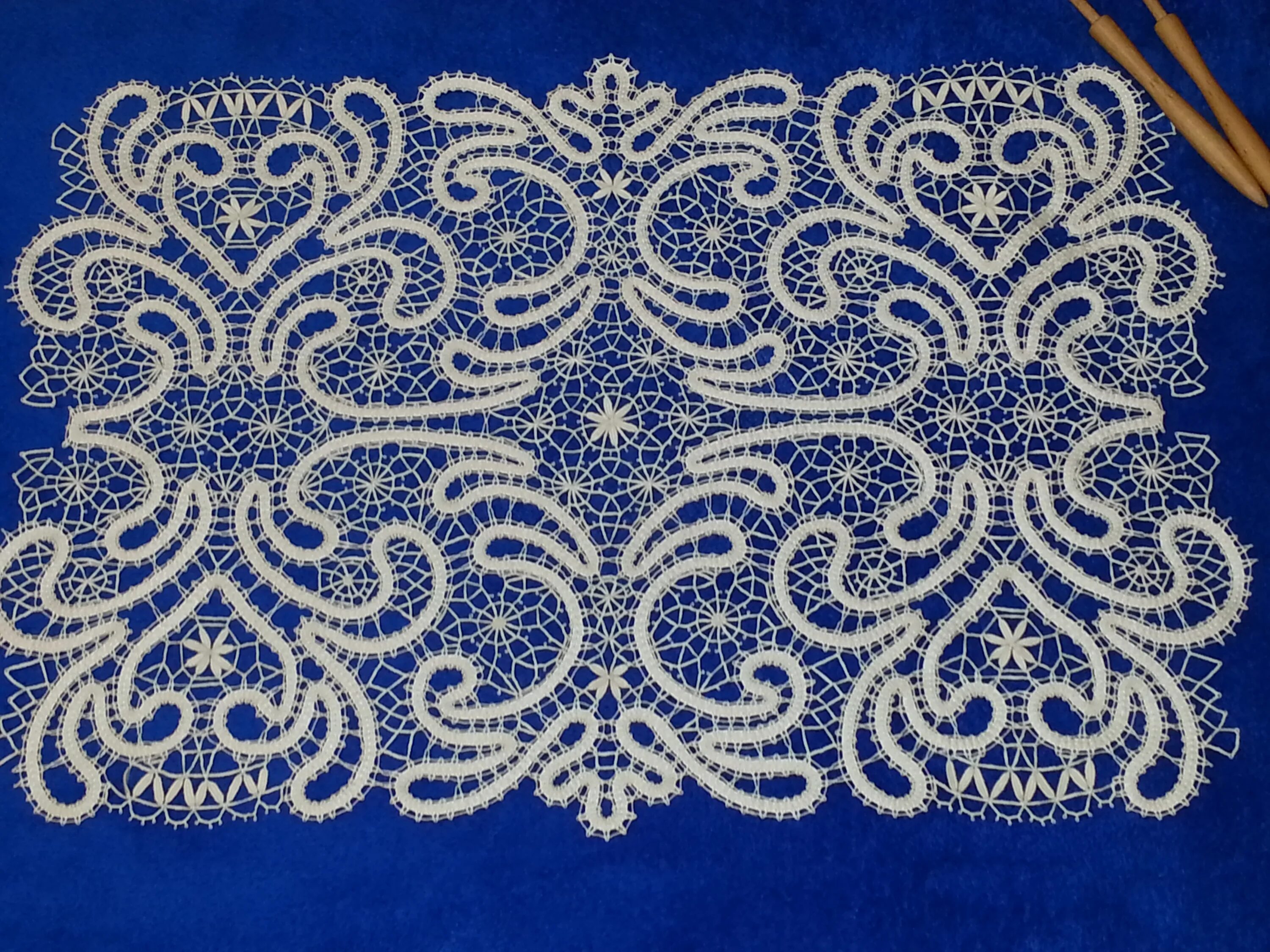Кружевницы кружева вологодские. Показать кружева. Коклюшечное балахнинское кружево. Показать кружева. Показать кружева.
