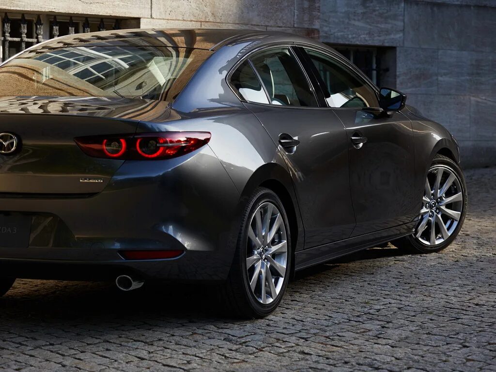 Мазда 3 2019 седан. Mazda 3 2021 седан. Мазда 3 новый кузов седан. Perudo buzz sedan 2019. Мазда 3 новая 2020 седан.