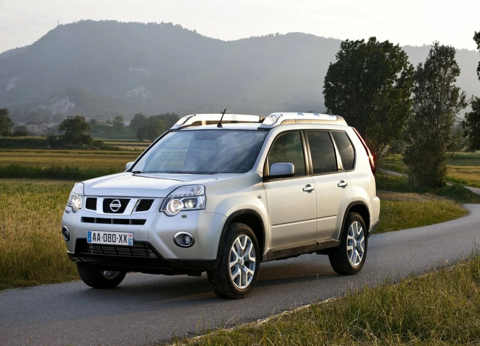 Ниссан x трейл т 31. Nissan x-trail iii t32. Nissan x-trail 2013. Ниссан икстрейл т31. Ниссан х-трейл т32 2016.