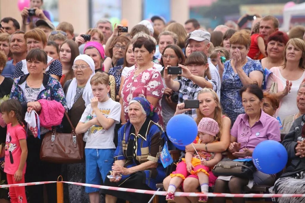 Тевриз поселок. Тевриз Омская область. Фото Тевриза Омской области. Ермиловка Омская область.