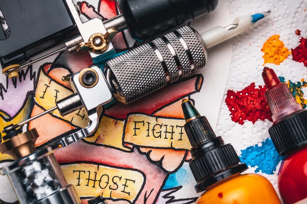 Оборудование тату мастера. Тату оборудование. Тату машина. Набор тату мастера для начинающих. Оборудование для тату мастера.