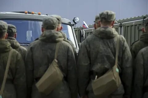 Семьям погибшим контрактников