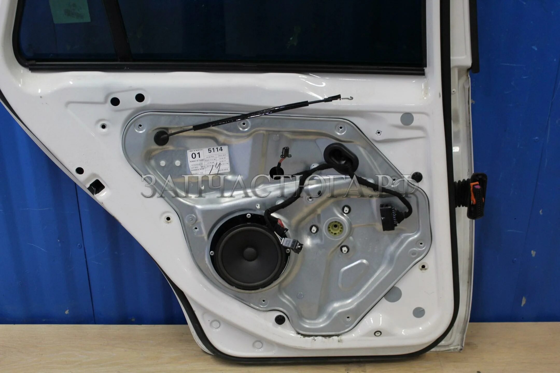 Обшивка двери гольф 6. Дверь volkswagen golf 5. Дверь volkswagen golf 5. Панель двери гольф 5. Дверь volkswagen golf 5.