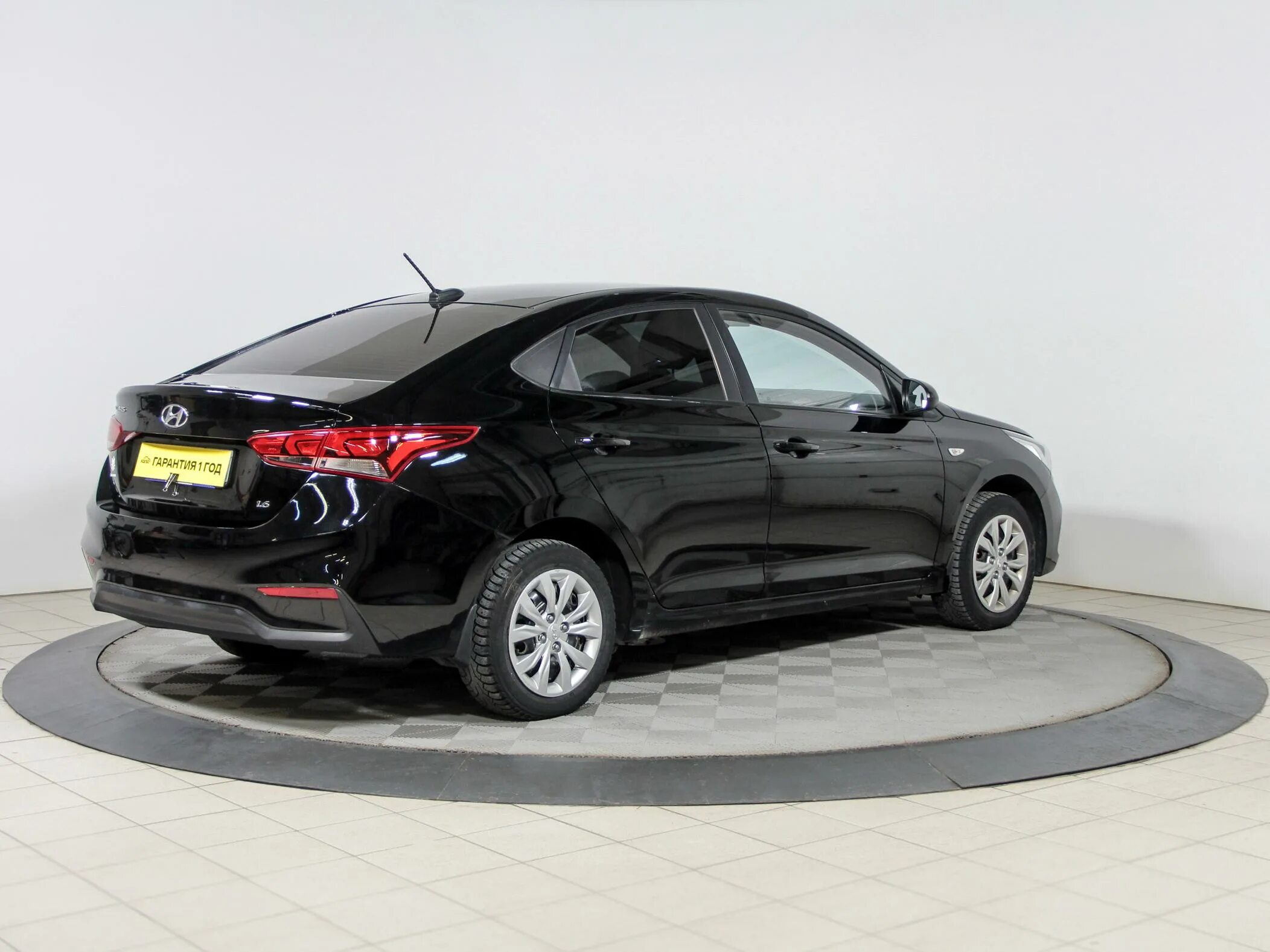 Габариты хендай солярис 2019. Солярис 2018 размеры. Показать солярис 2019 год. Солярис 2018 размеры. Hyundai solaris 2020.