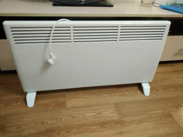 Обогреватель ptc convection heaters. Обогреватель 2 метра. Обогреватель 2 метра. Обогреватель fan heater 2 heat setting. Электрическая тепловая пушка wester тв-2/3ст.