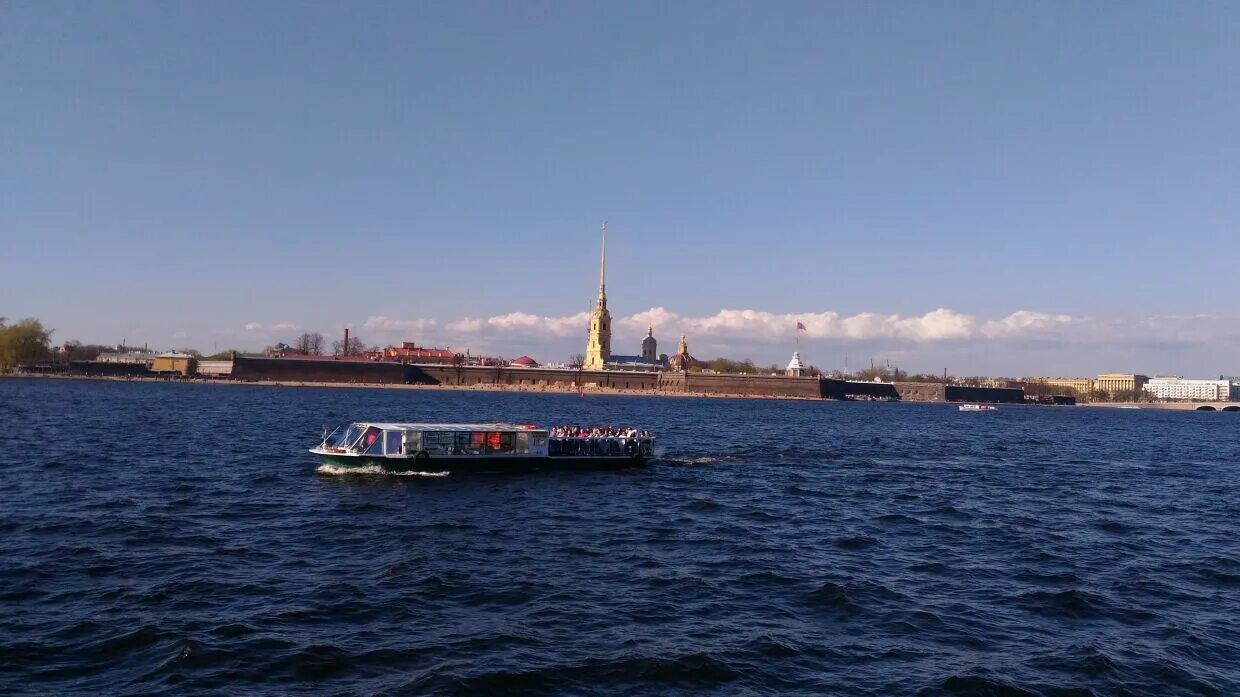 Автобус в питере в реку