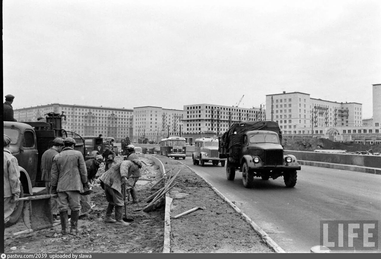 Советский район москвы ссср. Ленинградское шоссе в 80-е. Ленинградское шоссе 1970. Метро Сокол 1938. Варшавское шоссе 1980.