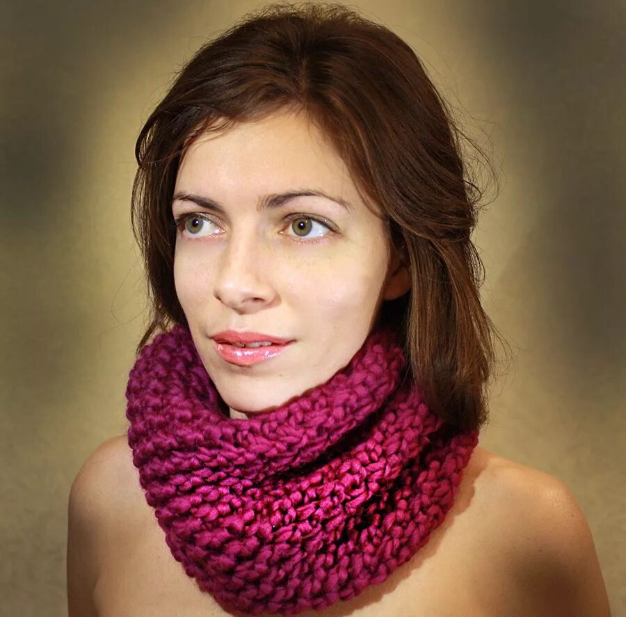 Снуды на шею. Снуд umbro snood. шарф труба. вязаный снуд. вязаный хомут на шею.