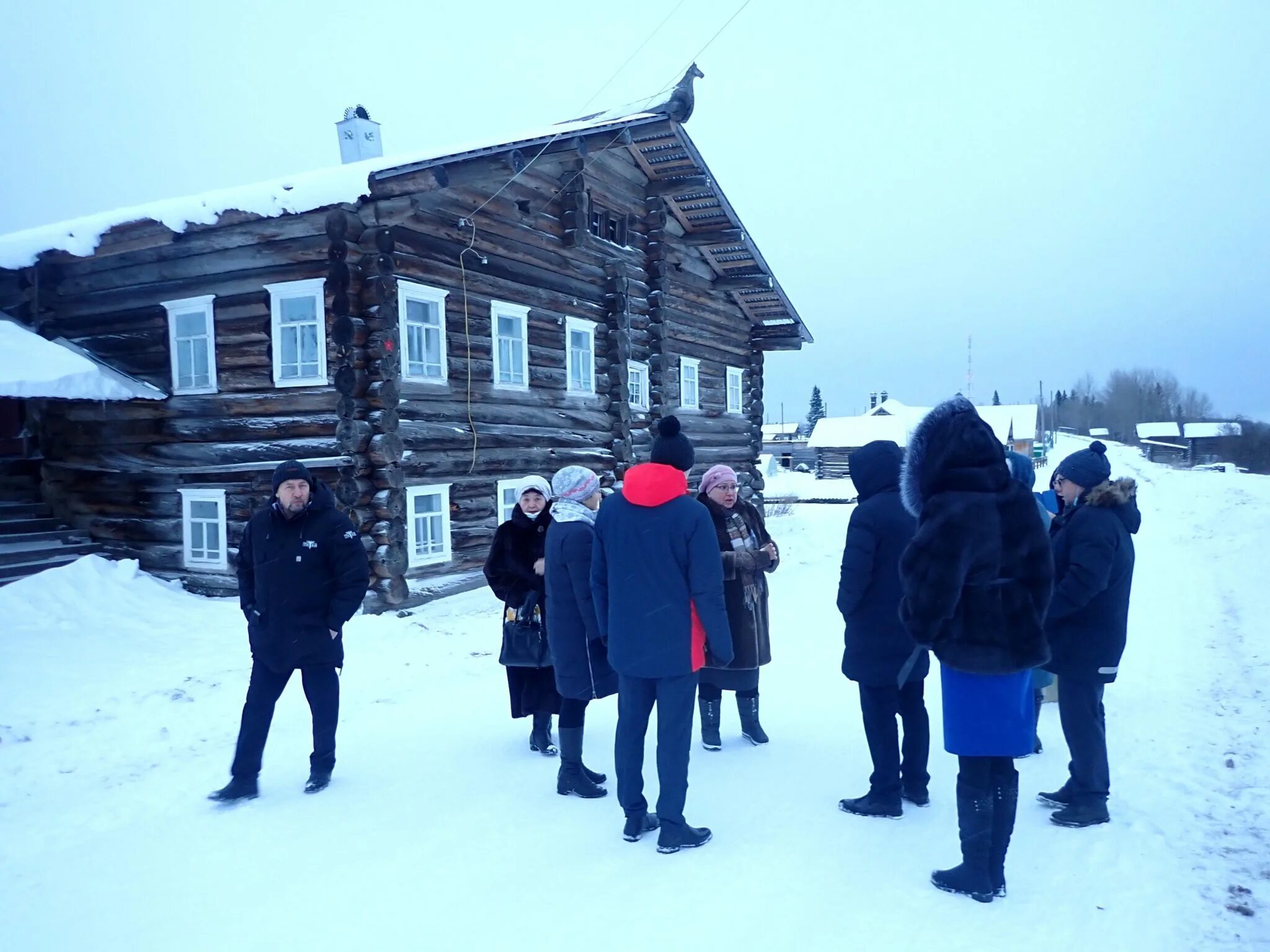 Памя́тник Абрамову в Карпогорах. Г Карпогоры Архангельской области. Памятник Абрамову в Карпогорах. Карпогоры музей. Рп5 карпогоры на неделю