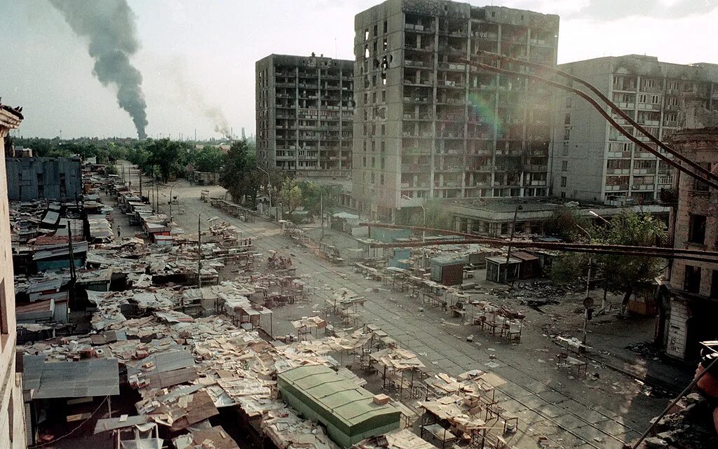 1999 год в фотографиях. 16 сентября 1999 волгодонск. Новый арбат 1995. 1999 год в фотографиях. Старая москва симоновский вал.