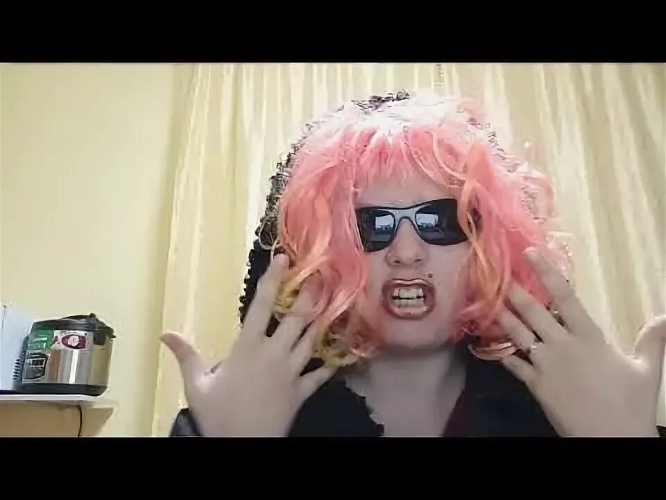 Тачку а мне дарят колготки
