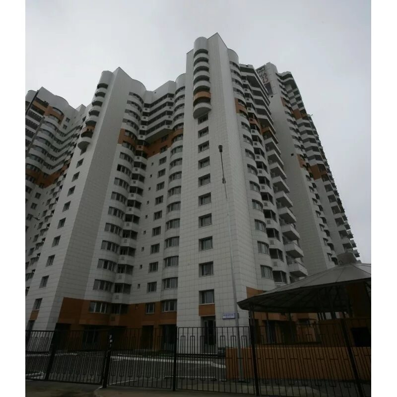 Жк славянка западные ворота столицы остановка стройки пик. Жк западные ворота столицы корпус 5. 55. Жк западные ворота пик. Жк западные ворота столицы.