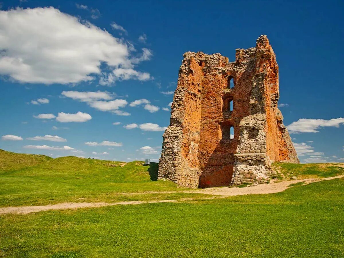новогрудский замок беларусь. новогрудский замок беларусь реконструкция. замок миндовга новогрудок. новогрудок замок. новогрудок замок.